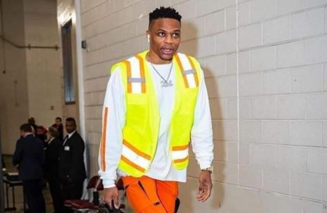 1642083285705074169.png 开云赛事-【夜读】非洲杯主裁判乱吹哨是因为中暑?