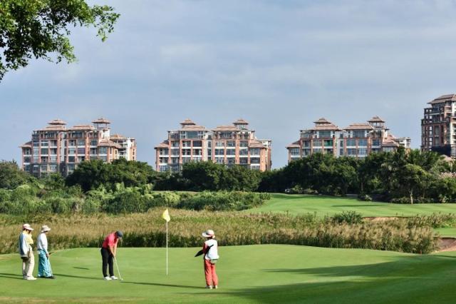 开云官网-竹叶青峨眉高山绿茶第5届业余高尔夫联赛决赛开杆