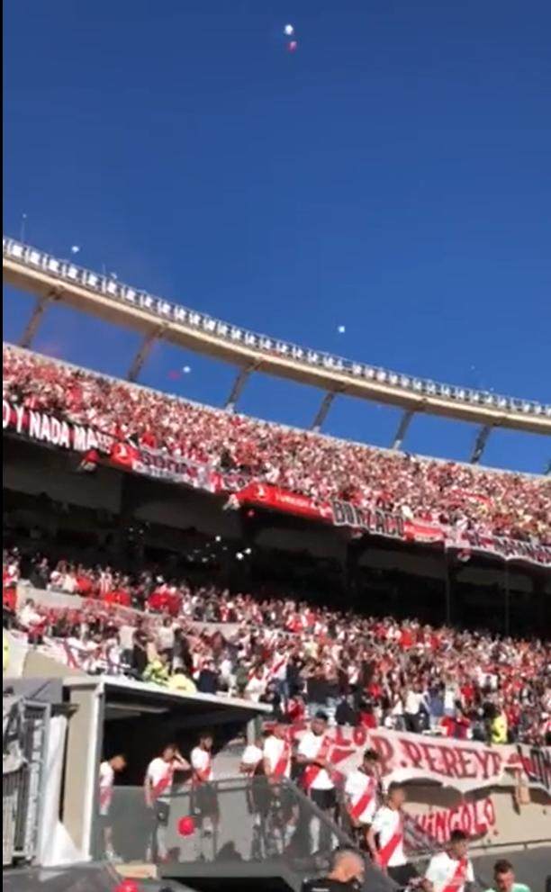 开云赛事-球迷回归!阿根廷国家德比 河床主场的火爆看台