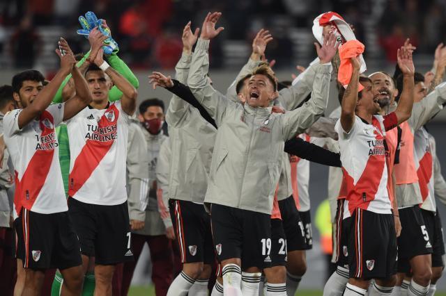 开云赛事-球迷回归!阿根廷国家德比 河床主场的火爆看台