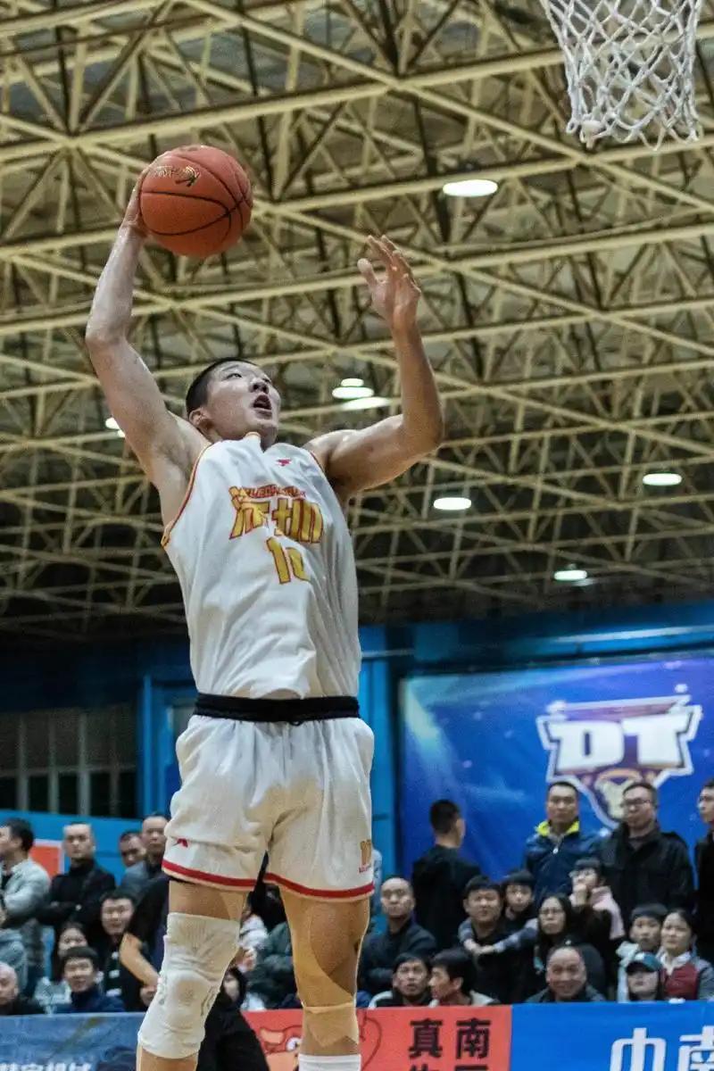 开云平台-中国台北队不敌中国男篮！陈盈俊赛后遗憾发言，道出了输球的真相