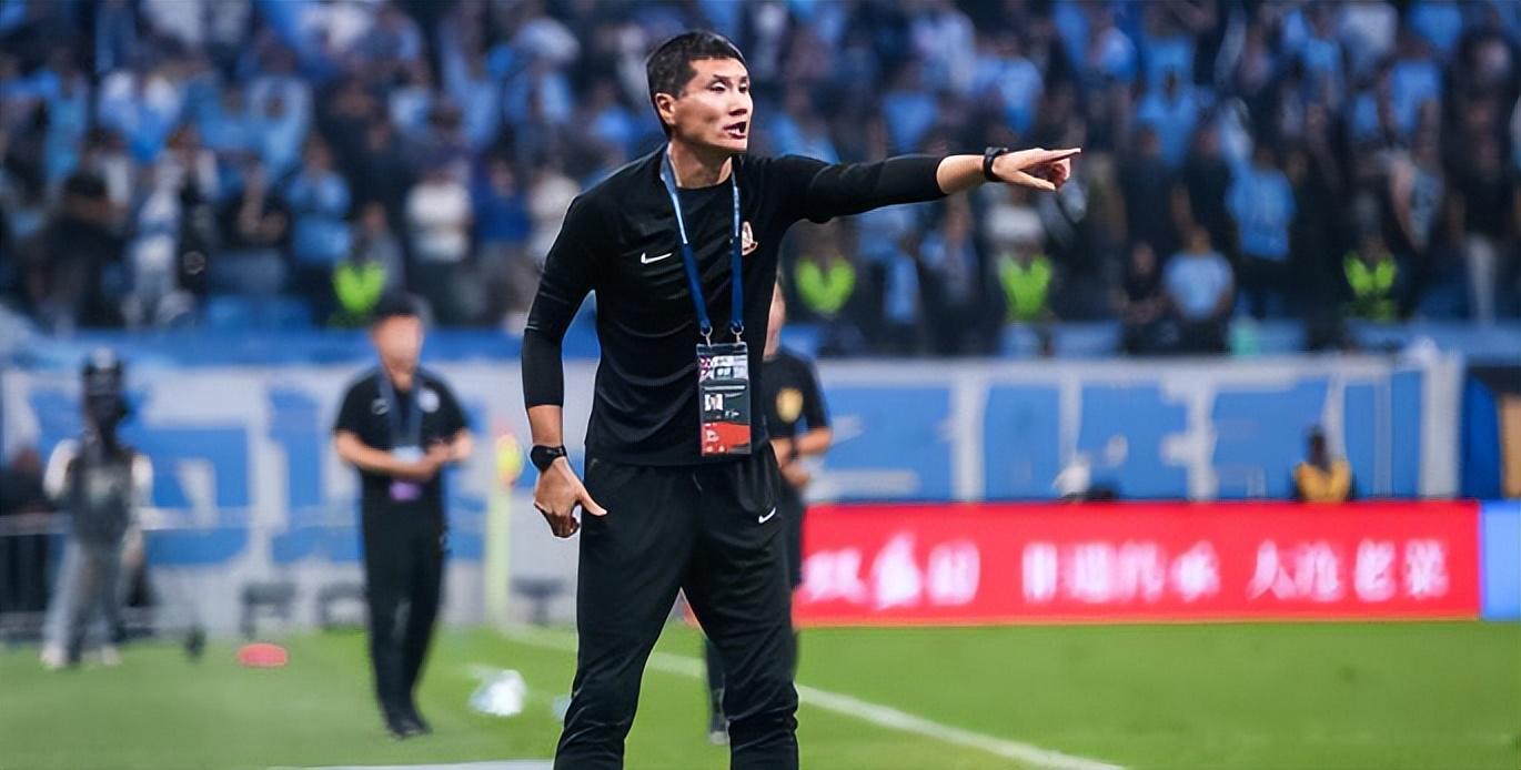 开云App-邵佳一现身河南与玉昆的比赛！三位球员或进入考察名单，引发热议