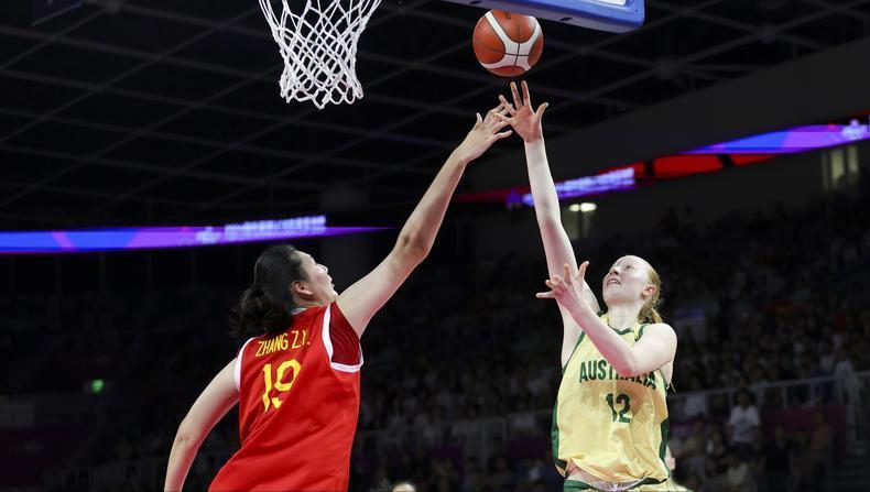 开云平台-一场10分险胜,中国女篮今夜击败捷克队!王思雨14分,韩旭12分